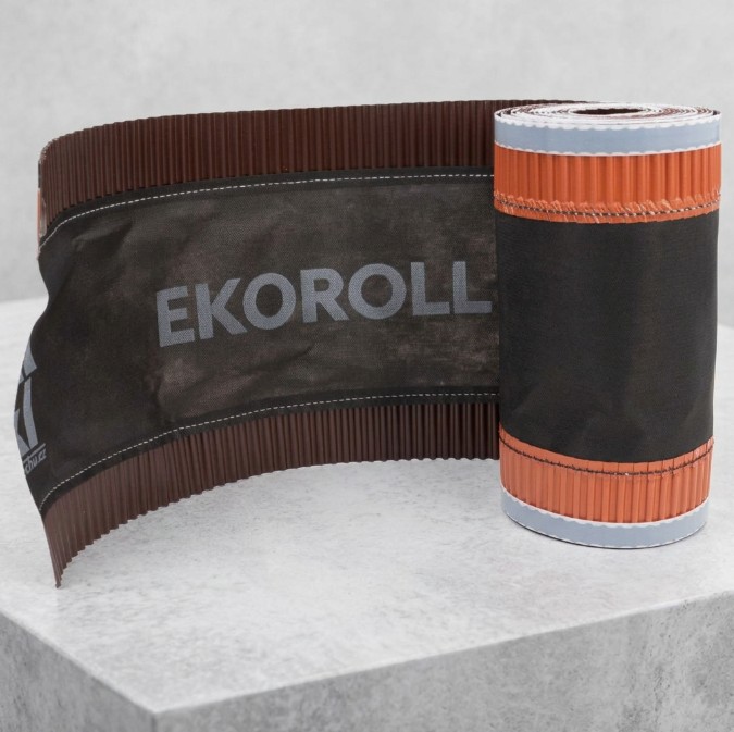 EKOROLL 31 - Větrací hřebenový a nárožní pás 310 mm (5m), samolepící